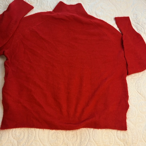 Rib-Knit Mock Turtleneck Sweater by H&M / Size Large/ Red - Picture 8 of 8